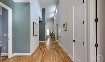 290 Hodgson Dr, Athens, GA 30606