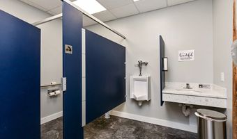 77 Elm St 302, Amesbury, MA 01913