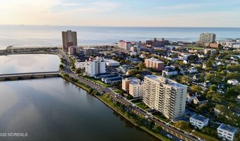 510 Deal Lake Dr 2H, Asbury Park, NJ 07712