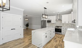 295 Coolidge Ave, Bayville, NJ 08721
