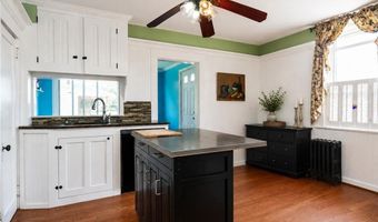 113 Beckwith St, Cranston, RI 02910