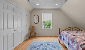 30 First School St, Bristol, RI 02809