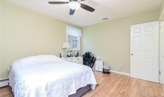 125 Stony Ln, Exeter, RI 02822