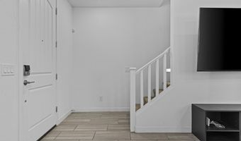 1092 E NEWLAND Dr, Chandler, AZ 85286