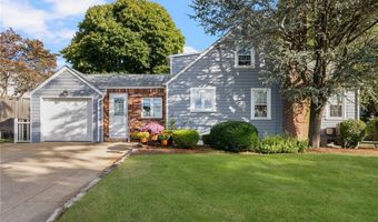 115 Bryant Rd, Cranston, RI 02852