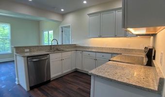 15429 Straw St, Biloxi, MS 39532