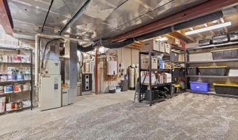 3120 Windmill Dr, Adrian, MI 49221
