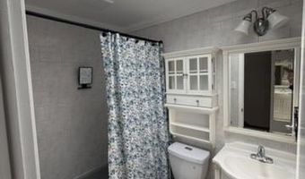 706 Mohawk St, Allentown, PA 18103
