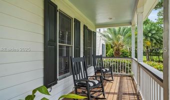 30 Dolphin Point Dr, Beaufort, SC 29907