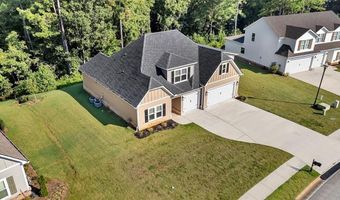 616 Whispering Pines Dr, Macon, GA 31211