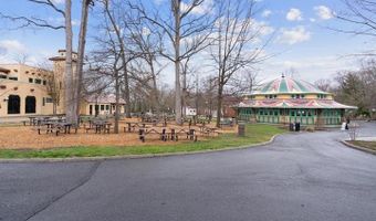 5336 WAPAKONETA Rd, Bethesda, MD 20816