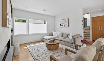 34 Howard Ave, Branford, CT 06405