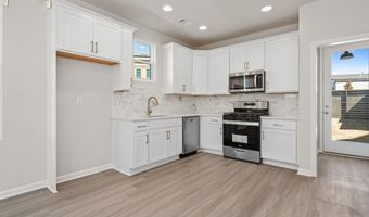 249 10th St, Auburn, GA 30011