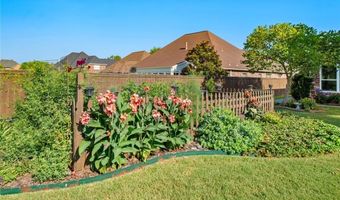 903 SW Edinburgh Ave, Bentonville, AR 72713