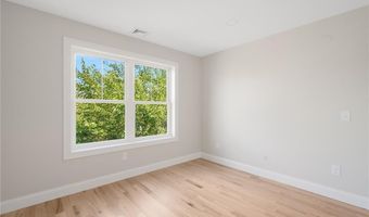 66 Fraser St, East Providence, RI 02914