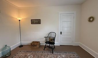 51 Broadway St, Baileyville, ME 04694