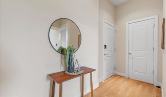 66 FRANKLIN St #418, Annapolis, MD 21401