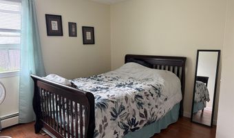 7 Willow St, Allenstown, NH 03275