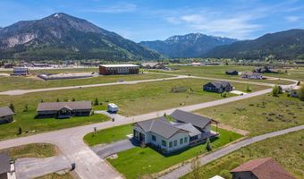 85 COLUMBINE St, Alpine, WY 83128