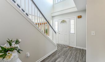 2400 Rockport Ct, Ann Arbor, MI 48103