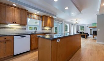 504 Shermantown Rd, North Kingstown, RI 02874