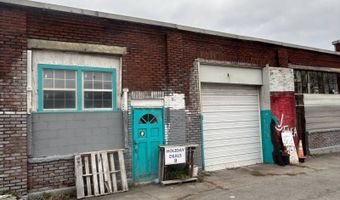 397 W Main St, Amsterdam, NY 12010