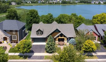 11668 E Laketowne Dr, Albertville, MN 55301