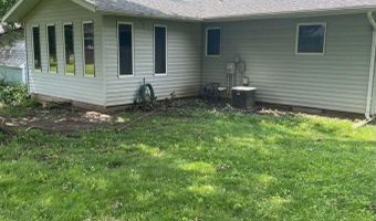 303 Lincoln Dr, Alcester, SD 57001