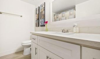 2352 Altisma Way 13, Carlsbad, CA 92009