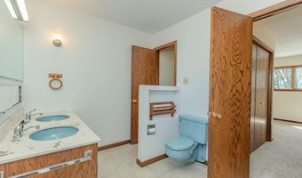 164 Park Pl, Arnolds Park, IA 51331