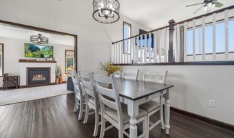 814 Curt Felt Dr, Alexandria, MN 56308