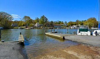 726 HILLCREST Dr, Annapolis, MD 21409
