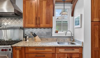 571 Providence St, Albany, NY 12208