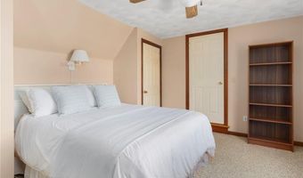 227 Prospect Ave, Middletown, RI 02842