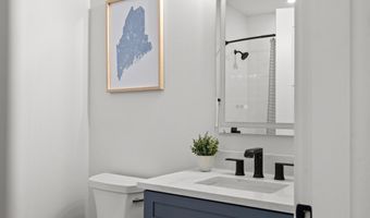 24 Amerescoggin Rd, Falmouth, ME 04105