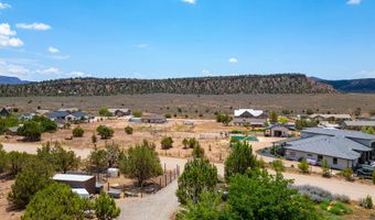 944 W Foothill Dr, Apple Valley, UT 84737
