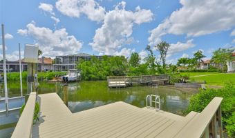 6107 MARBELLA Blvd, Apollo Beach, FL 33572
