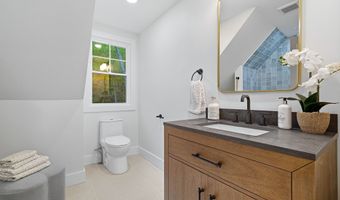 136 Goose Hill Rd, Chester, CT 06412