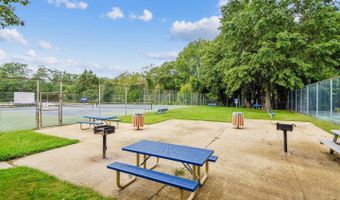 21 SILVERWOOD Cir #4, Annapolis, MD 21403