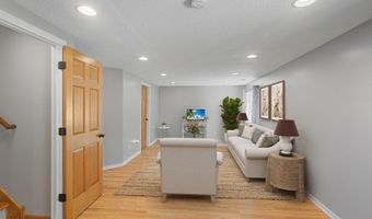 741 Morrison Ave S, Annandale, MN 55302