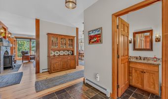 11 Loft Cir, Campton, NH 03223