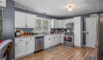8675 S State Highway 5, Ava, MO 65608