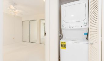 3009 Ala Makahala Pl 504, Honolulu, HI 96818