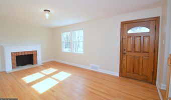 2441 N MCKINLEY St, Arlington, VA 22207