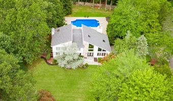 14 S Post Ln, Airmont, NY 10952