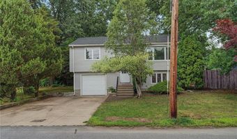 15 Atlantic Ave, North Providence, RI 02904
