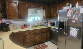 602 Gloria St, Adel, GA 31620