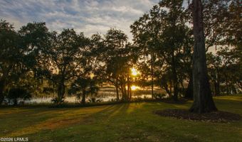 5 Bishop Rd, Beaufort, SC 29906