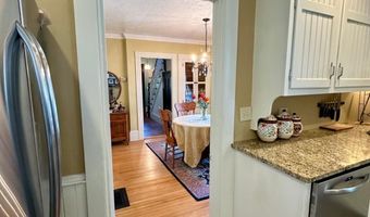 23 Holland St, Bangor, ME 04401