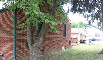3 E Elm St, Alton, IL 62002